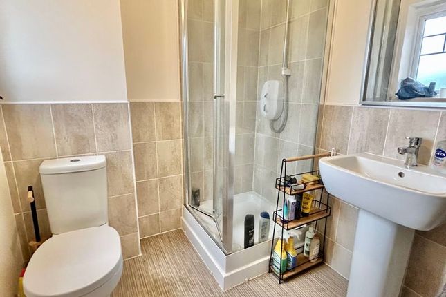 Bedroom 2 En-Suite