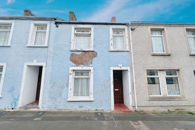 2-bed house on 53, Waterloo Road, Milford Haven, £45,000
