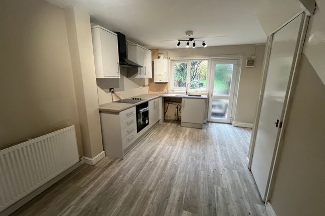 410, KIDDERMINSTER photo 5