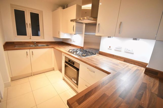 2-bed house on 120, Saunders Way, Basingstoke, £1,500/mo