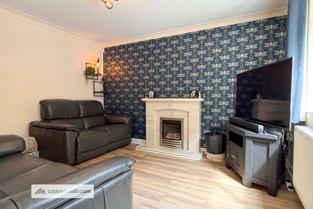 25, Blackwood Court, Bacup photo 3