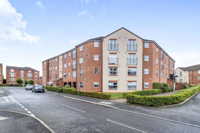 Flat to rent in Wharf Lane, Solihull