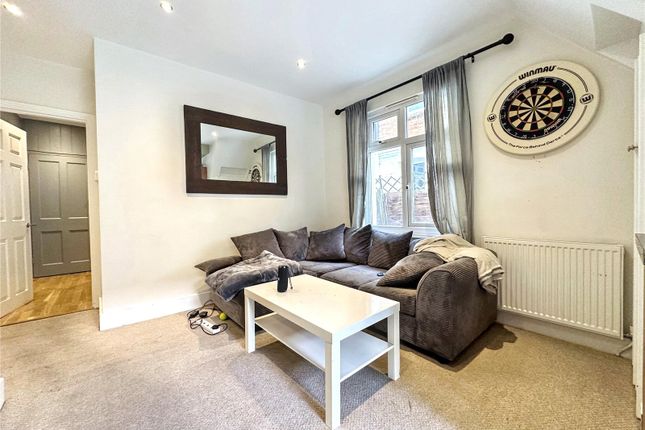 38, Astonville Street, London photo 4