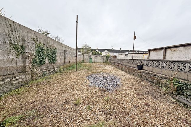 10, Lewis Street, Pontyclun photo 2