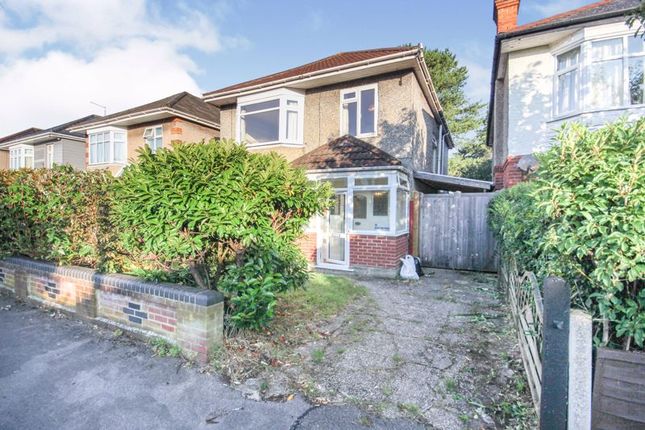 Detached house to rent in Grafton Road, Winton, Bournemouth