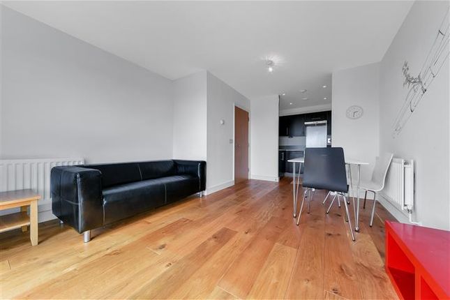 60 Aragon Court, Hotspur Street, London photo 4