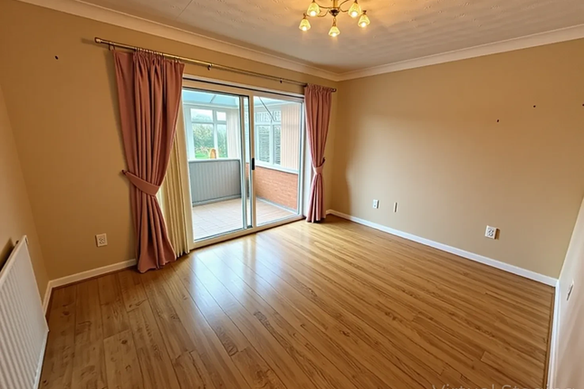81 De La Bere Crescent, Burbage photo 4