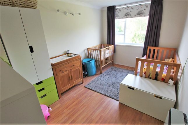 Flat to rent in Curlew Road, Bournemouth