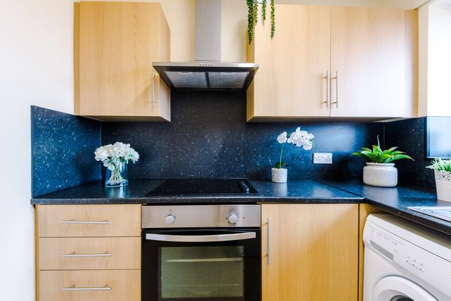50, Charles House, Salford photo 4