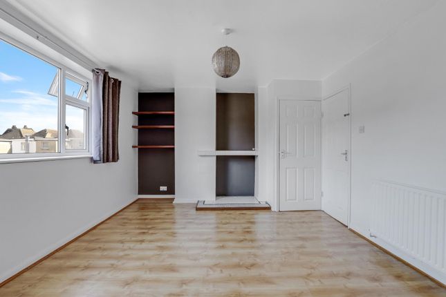 06-A466Jhpropwpen - 14 Evelina Court - 14.Jpg