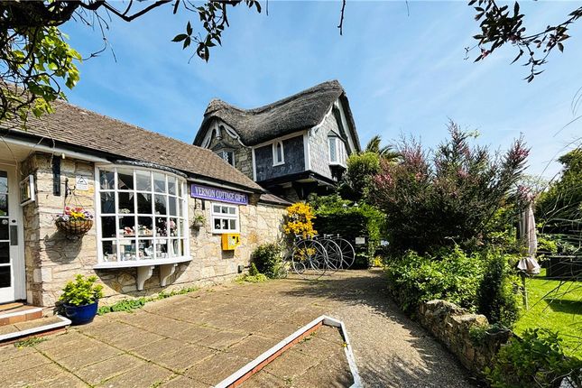 Vernon Cottage, 1, Eastcliff Road, Isle of Wight photo 4