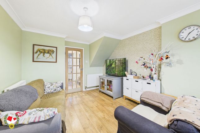 45 Tirlebank Way, Tewkesbury photo 2