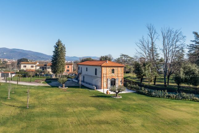 Villa for sale in Pistoia (Town), Pistoia, Tuscany, Italy