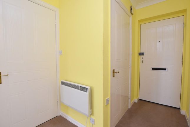Flat 34, Springwood Court, Church Road, New Romney photo 4