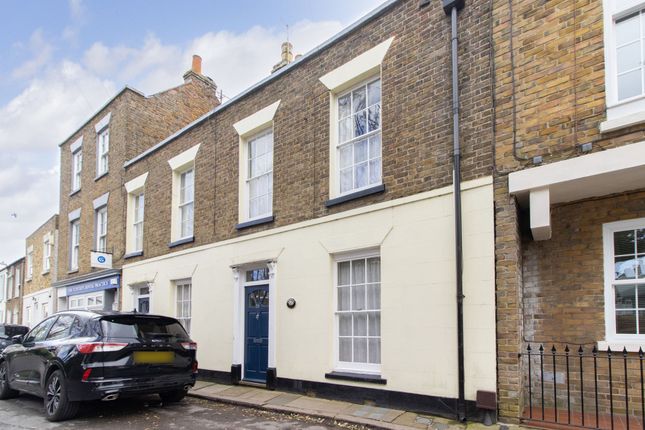 Flat for sale in High Street, St. Peters