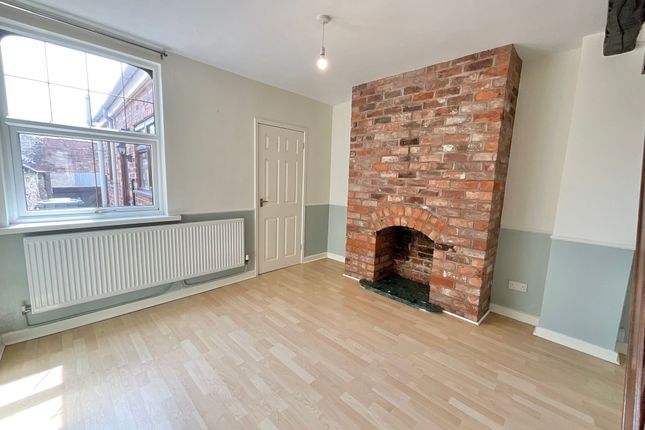 40 Arnold Street, Nantwich photo 2