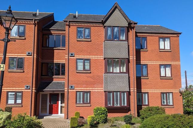 Flat for sale in Mariners Heights, Penarth