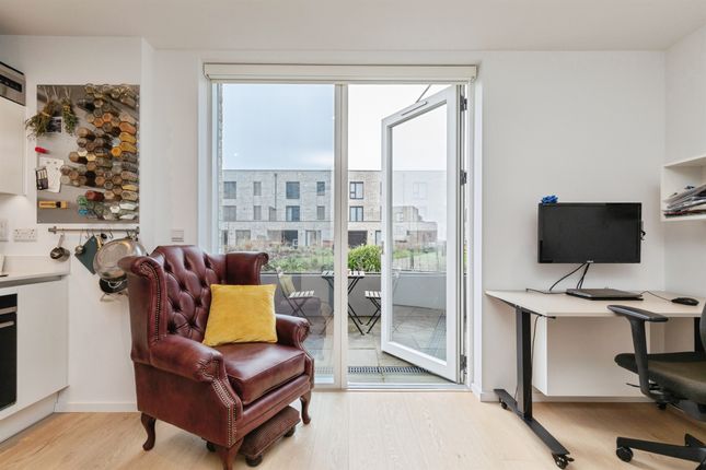 Flat 15, The Dials, Runway Avenue, BRISTOL photo 4