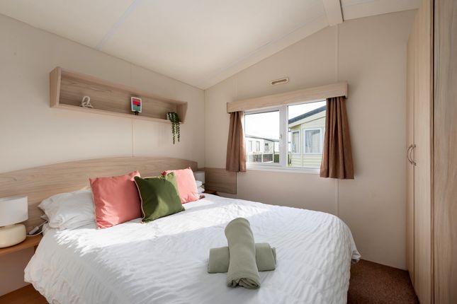 Mobile/park home for sale in Delta Sofia, Seaview Holiday Park, Whitstable