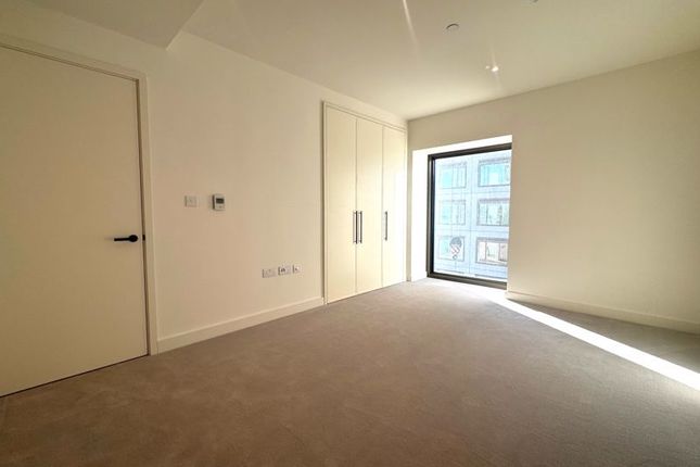 Flat to rent in Docker Building, 8 Bonnet Street, London