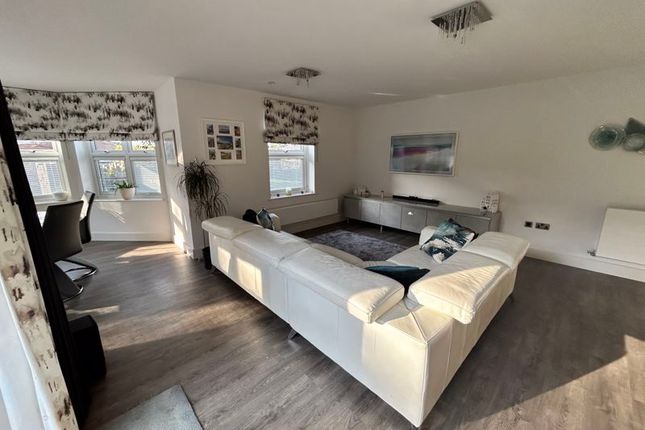 Apt 1 The Sycamores, Pwllycrochan Avenue, Colwyn Bay photo 4