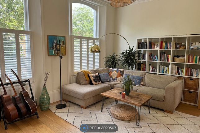 B Hazellville Road, London photo 2