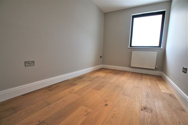 17, Bridge House, Colnbrook photo 4
