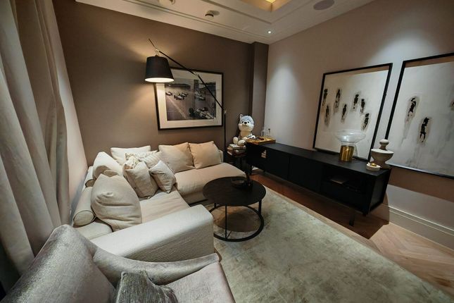 Flat 26, Drake House, London photo 5