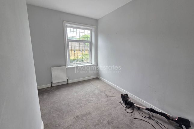 154, Lees Hall Road, Dewsbury photo 4
