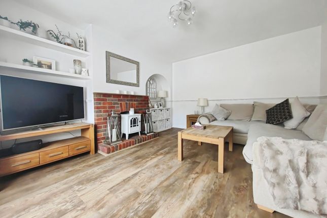 13, Whiteheath Avenue, Ruislip photo 3