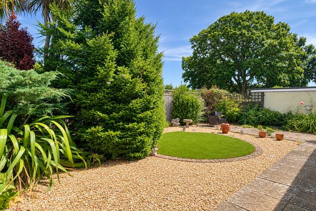 23, Forest View Drive, Wimborne photo 2