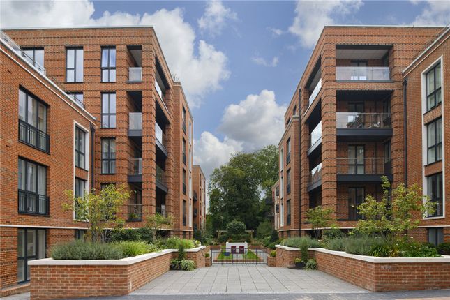 Flat for sale in Guinevere House, Fellowes Rise, Winchester, Hampshire
