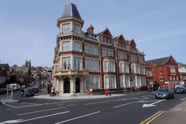 Thumbnail Flat to rent in Windsor Road, Barry