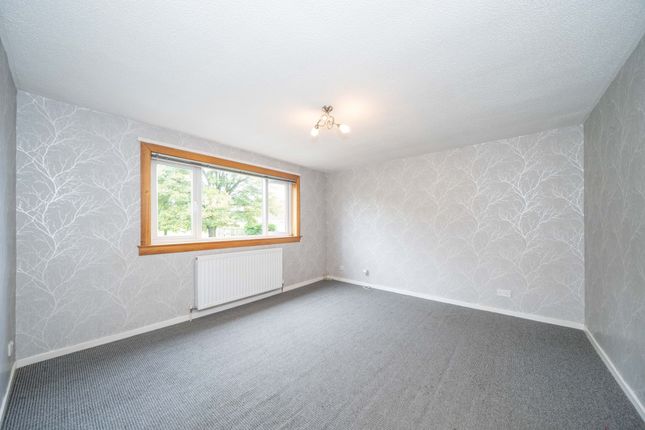 13 Bridgeside Avenue, Bathgate photo 3