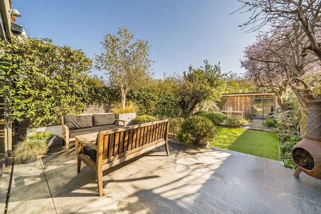 107, Penwortham Road, London photo 5