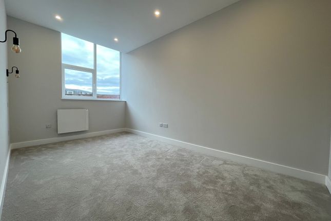27, Carlton Crescent, Southampton photo 2