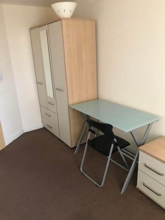 Shared accommodation to rent in Calais House, Calais Hill, Leicester