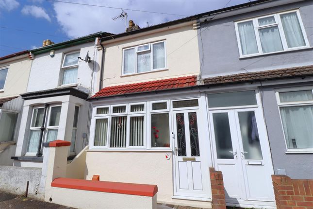 Thumbnail Terraced house for sale in Albany Road, Gillingham