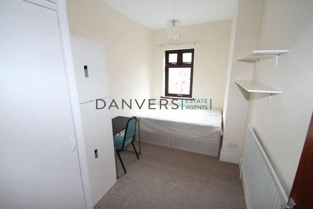 Terraced house to rent in Vaughan Street, Leicester