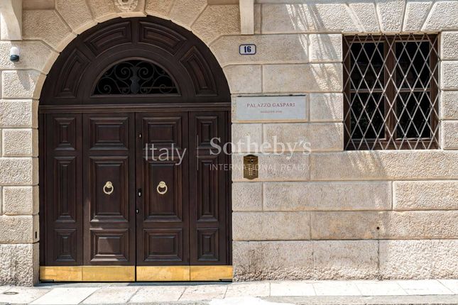 Penthouse Real Estate Sold In Fermo Reference: Stradone San Fermo Verona Veneto 3 Bedroom Penthouse For Sale