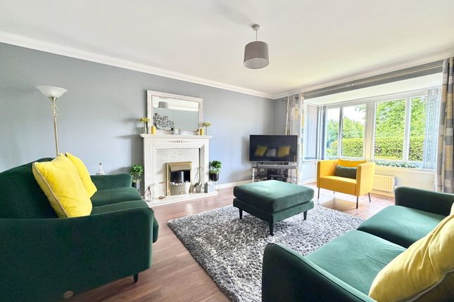 21, Waterfurs Drive, Falkirk photo 2