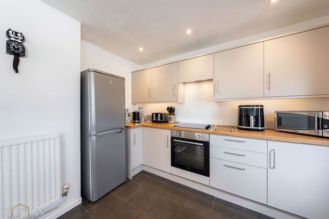 72, Wilkes Avenue, Swadlincote photo 4
