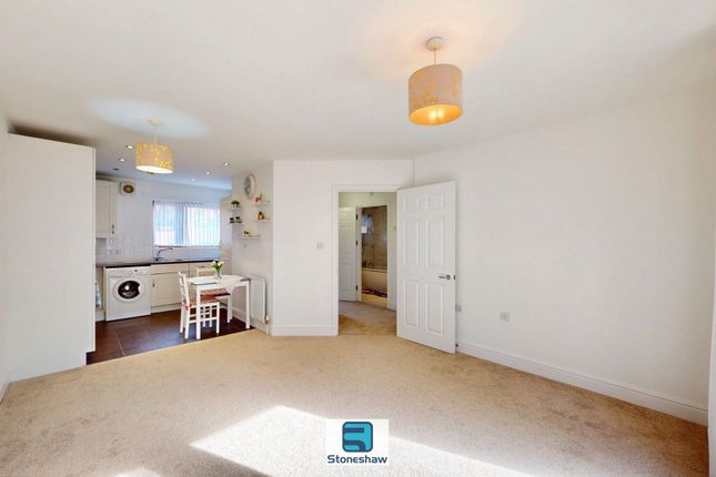 35 Ron Todd Close, Dagenham photo 4