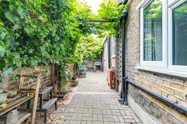 Property to rent in Emu Road, Battersea