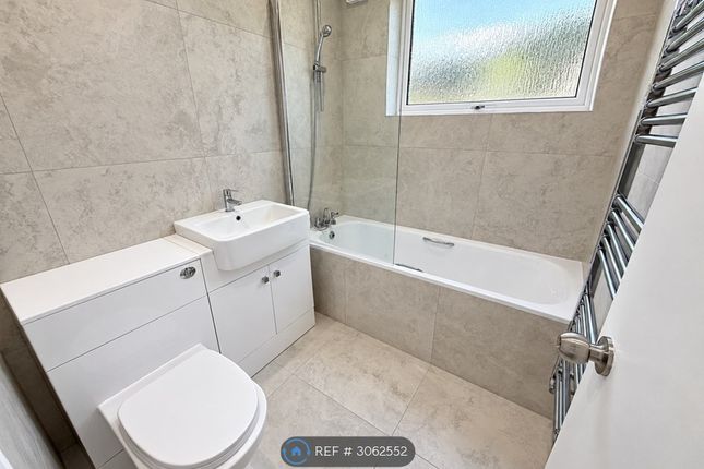 Flat, Morritt House Talbot Road, Wembley photo 4