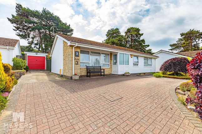 3, Dreswick Close, Christchurch photo 4