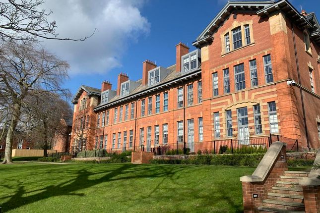 Thumbnail Flat for sale in Victoria Gardens, Hyde Park, Leeds