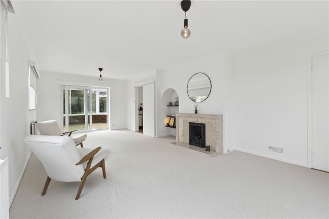18, Bitterne Way, Hampshire photo 4