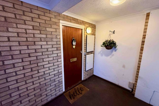 Landguard Court, Felixstowe photo 2