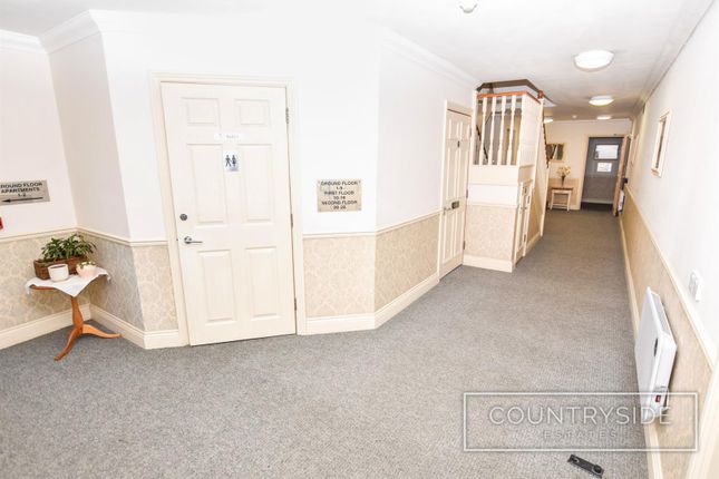 Apartment 20 The Fairways, 192, High Road, Benfleet photo 4